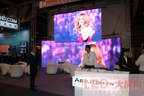 L(fng)֮LEDȫʄӑB(ti)@ʾWInfoComm