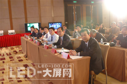 三菱電機(jī)2010年度大屏幕拼接新品發(fā)布會(huì)在京召開