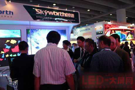 ߌÏV݇(gu)HLEDչ (chung)SҕX(ju)ʢ